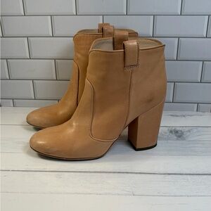 Bloomingdale’s Laurence Dacade :39 Nude Leather Ankle Boots Made in Italy 🇮🇹